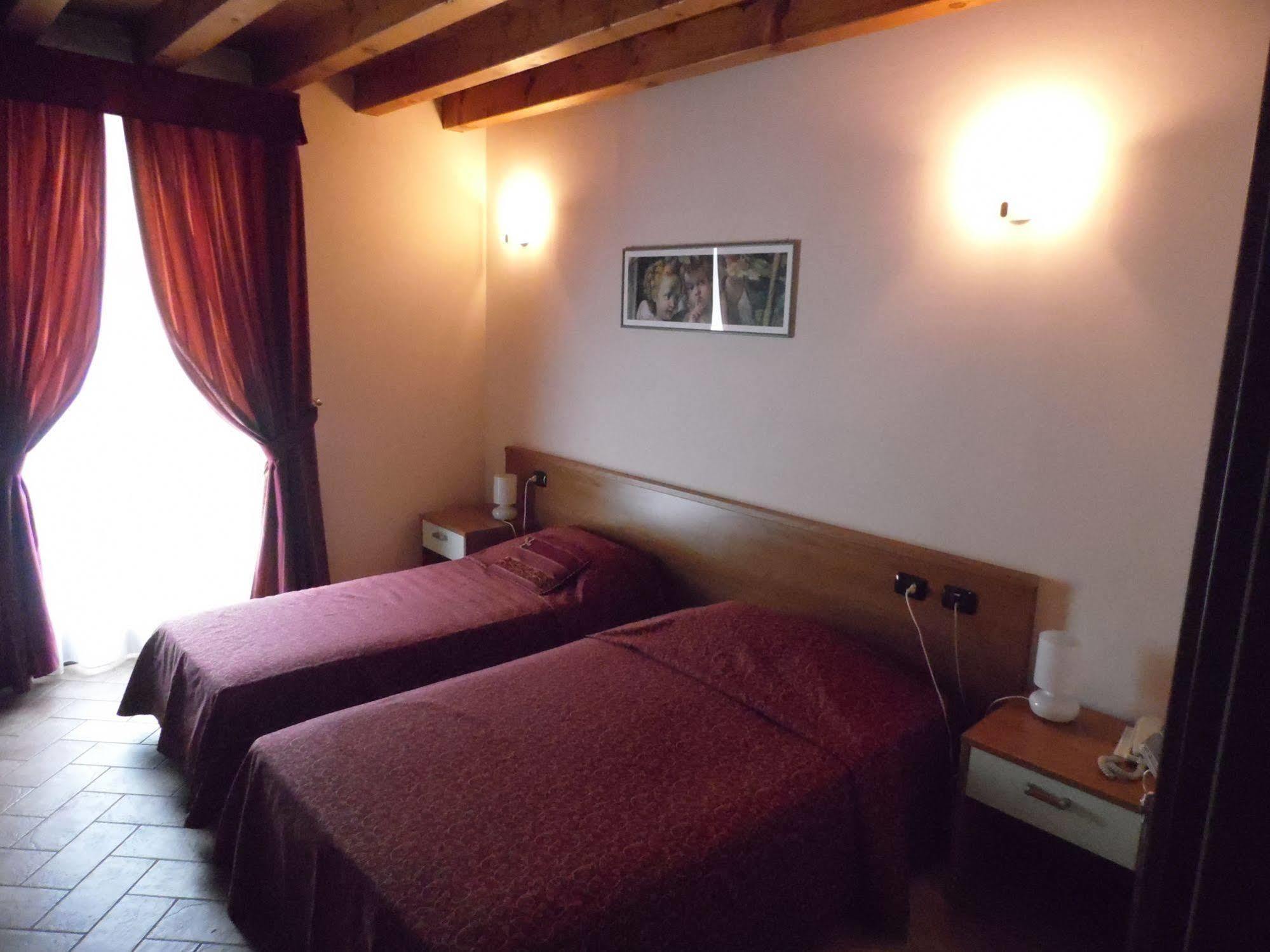 וליג'יו סול מיניציו Hotel Agli Ulivi מראה חיצוני תמונה